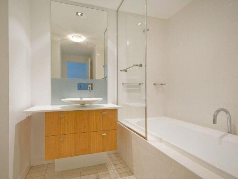 Paradise Point QLD 4216