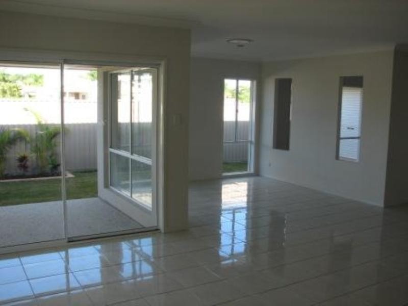 Hope Island QLD 4212