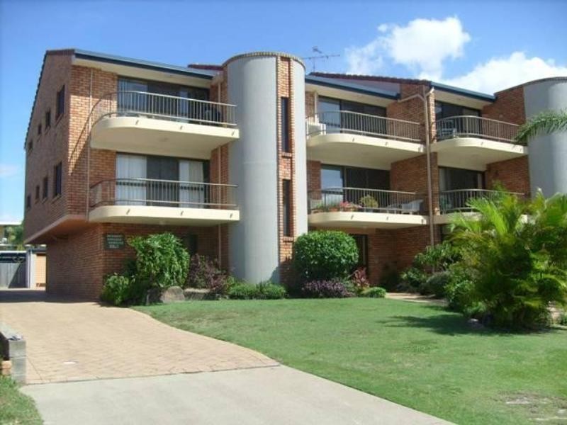 7 Omaroo. 14 Imperial Parade, Labrador QLD 4215