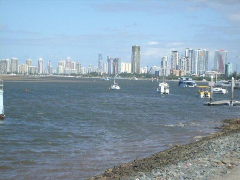 7 Omaroo. 14 Imperial Parade, Labrador QLD 4215