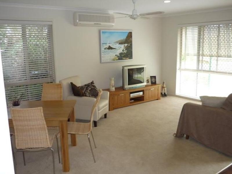 5b Poplar Place, Nerang QLD 4211
