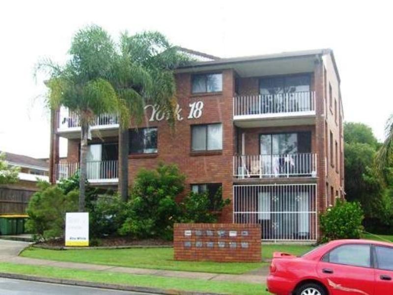 9 York 18, 18 Garden Street, Southport QLD 4215