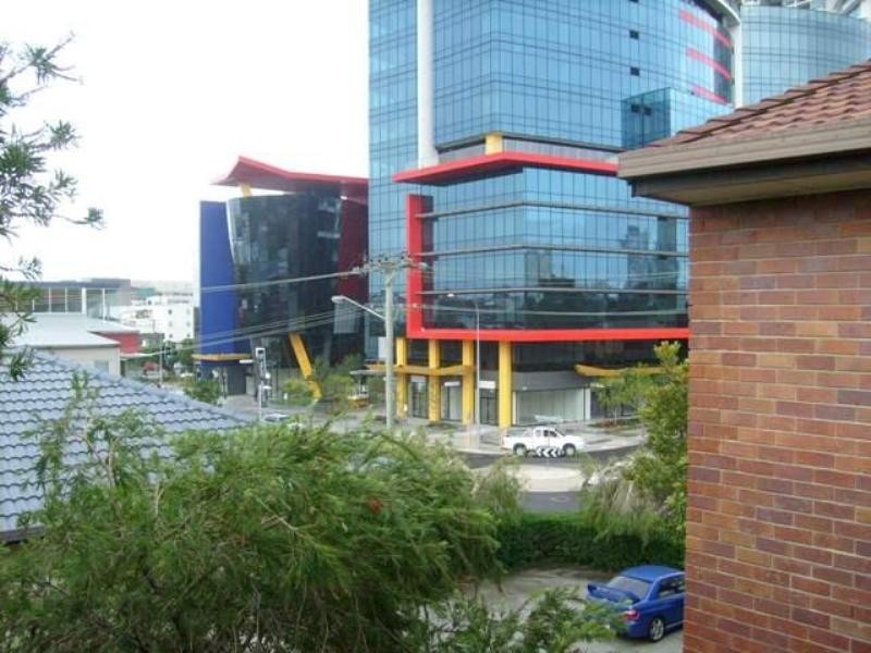 9 York 18, 18 Garden Street, Southport QLD 4215