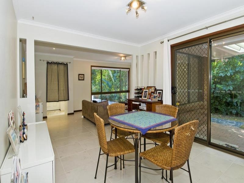 14 Eileen Avenue, Southport QLD 4215