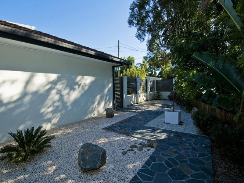 14 Eileen Avenue, Southport QLD 4215