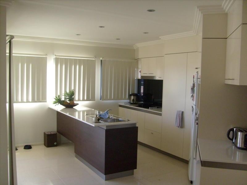 Varsity Lakes QLD 4227