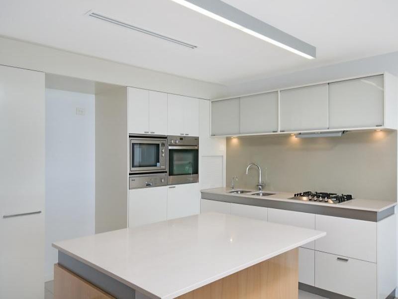 Paradise Point QLD 4216