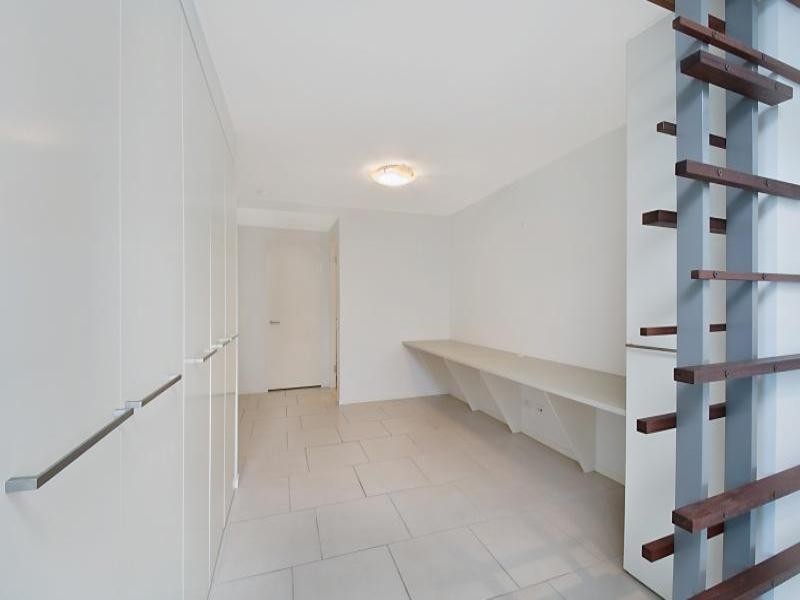 Paradise Point QLD 4216