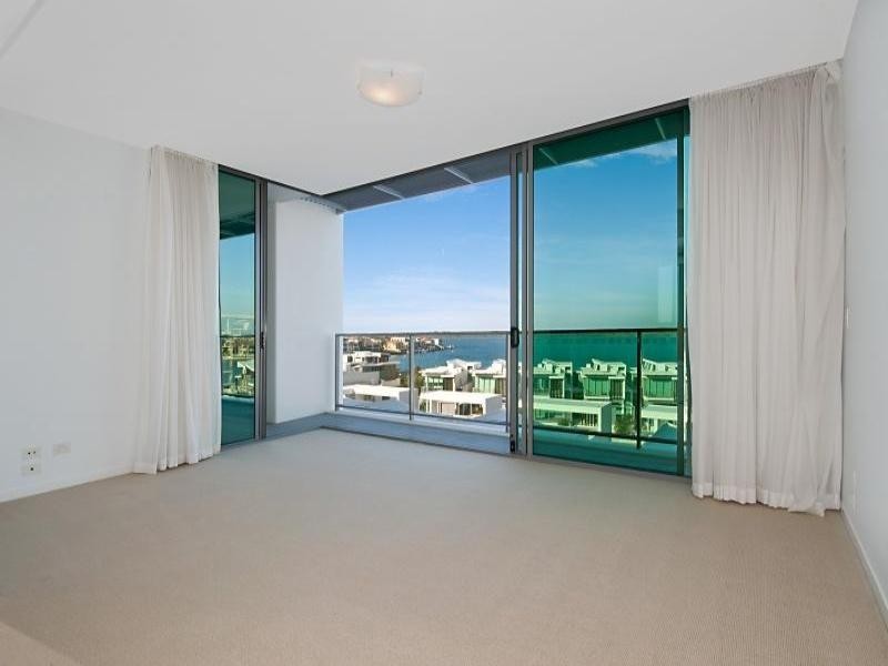 Paradise Point QLD 4216