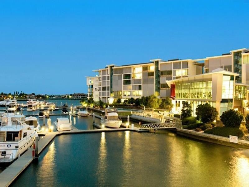 Paradise Point QLD 4216