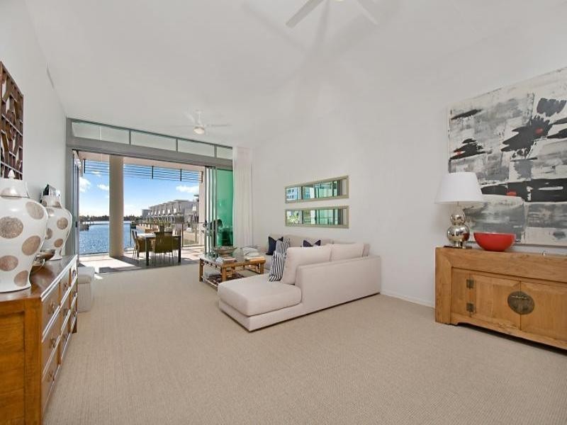 Paradise Point QLD 4216