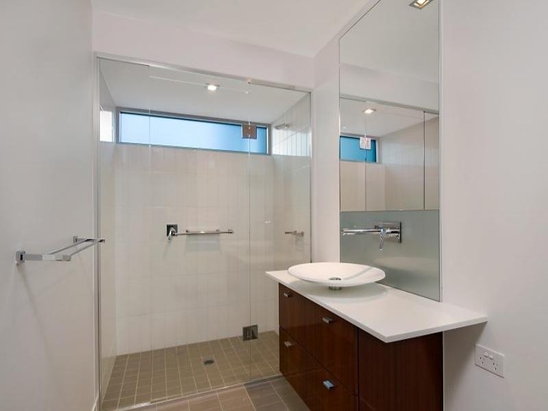 Paradise Point QLD 4216