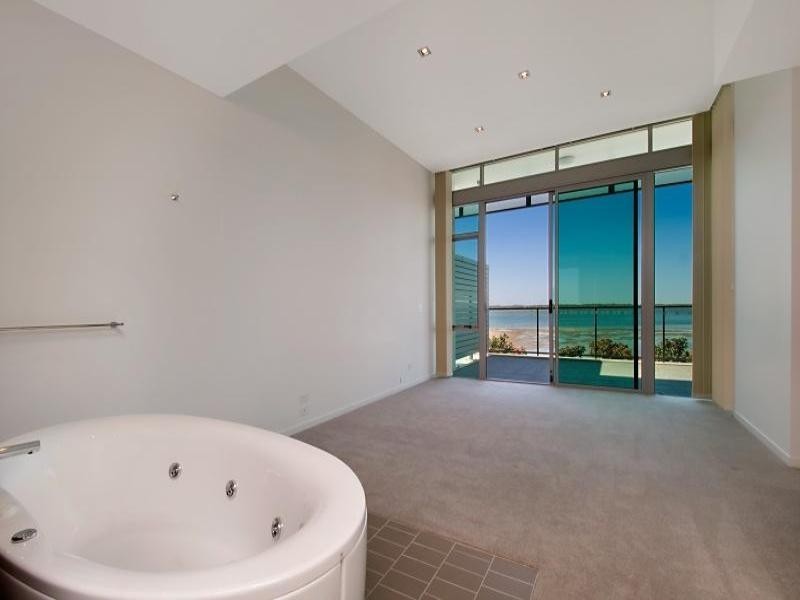 Paradise Point QLD 4216