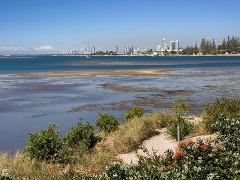 Paradise Point QLD 4216
