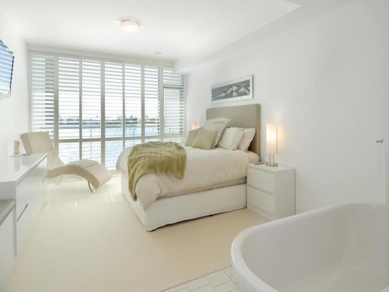 Paradise Point QLD 4216