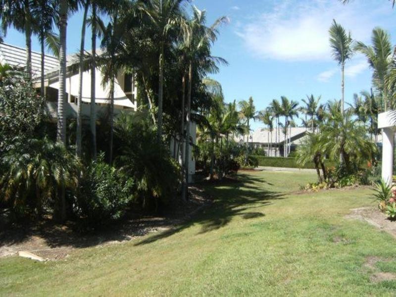 38 Cranston Villa 2, 125 Santa Cruz Boulevard, Clear Island Waters QLD 4226