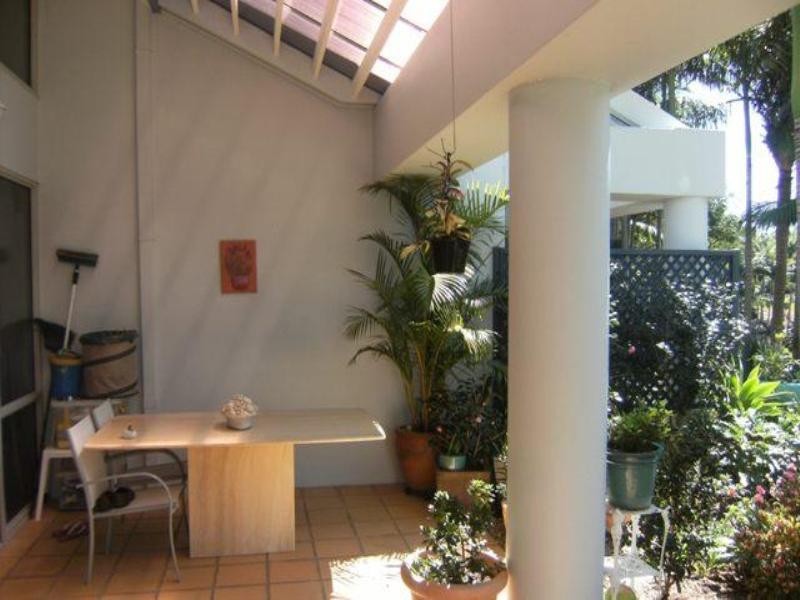 38 Cranston Villa 2, 125 Santa Cruz Boulevard, Clear Island Waters QLD 4226