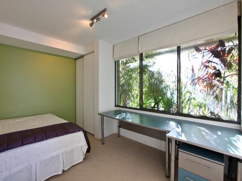 Southport QLD 4215
