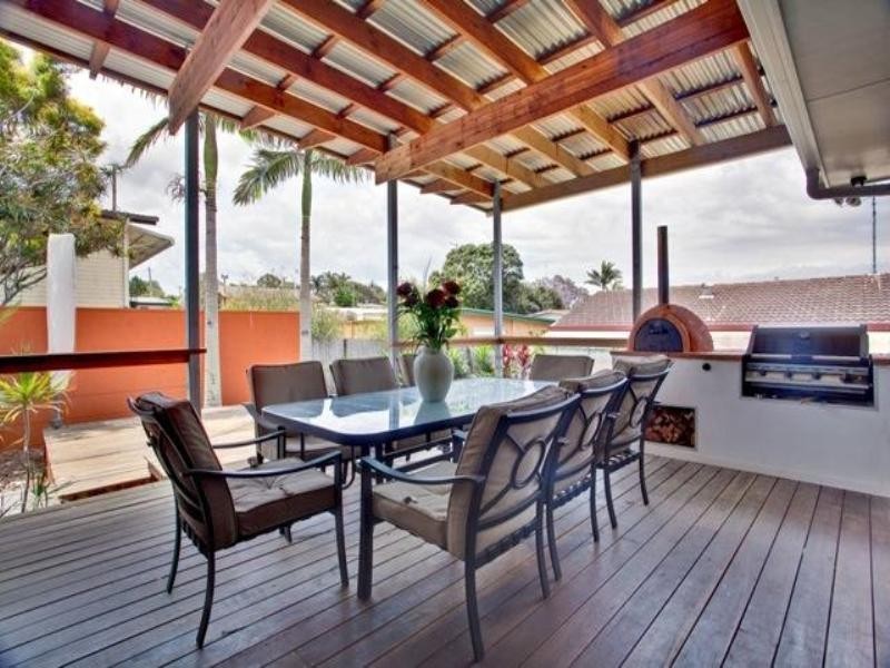 13 Palmer Drive, Labrador QLD 4215