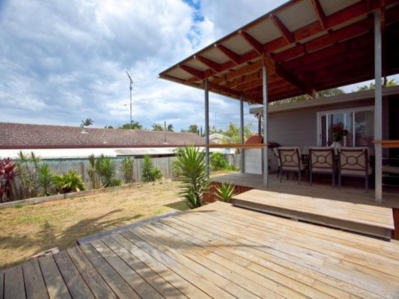 13 Palmer Drive, Labrador QLD 4215