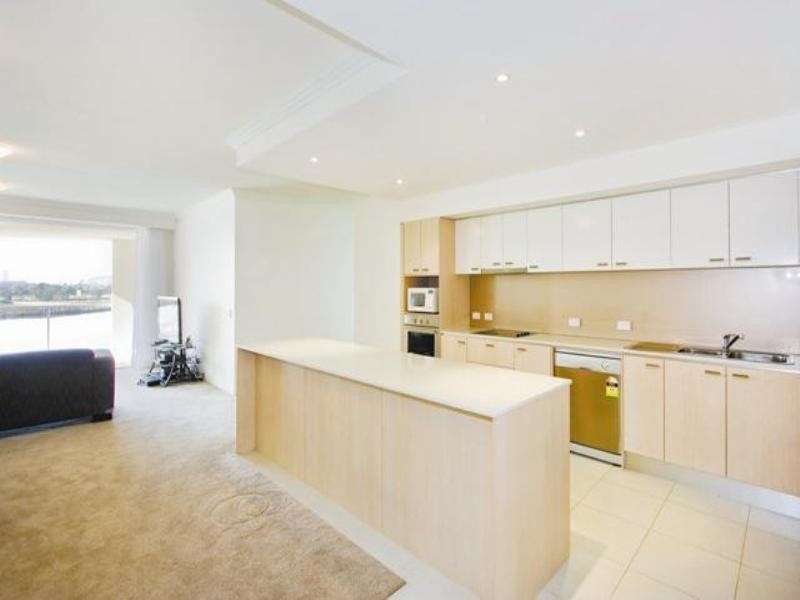 Varsity Lakes QLD 4227