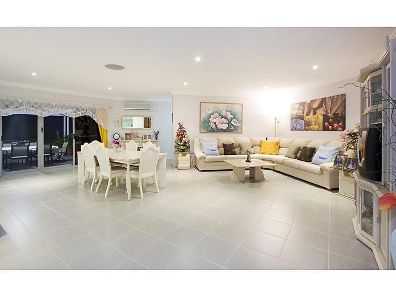 45 Helensvale Road, Helensvale QLD 4212