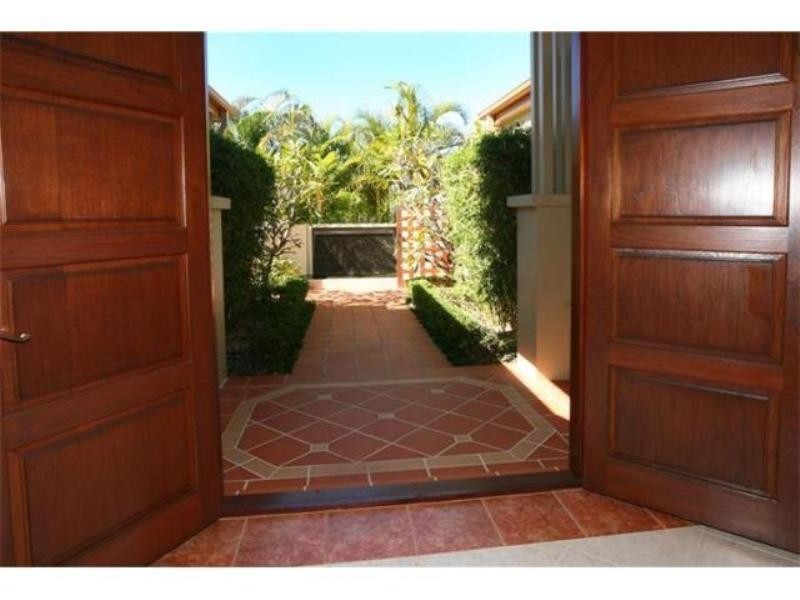 56 The Boulevarde Surfers Waters, 40 Cotlew Street Ea, Southport QLD 4215