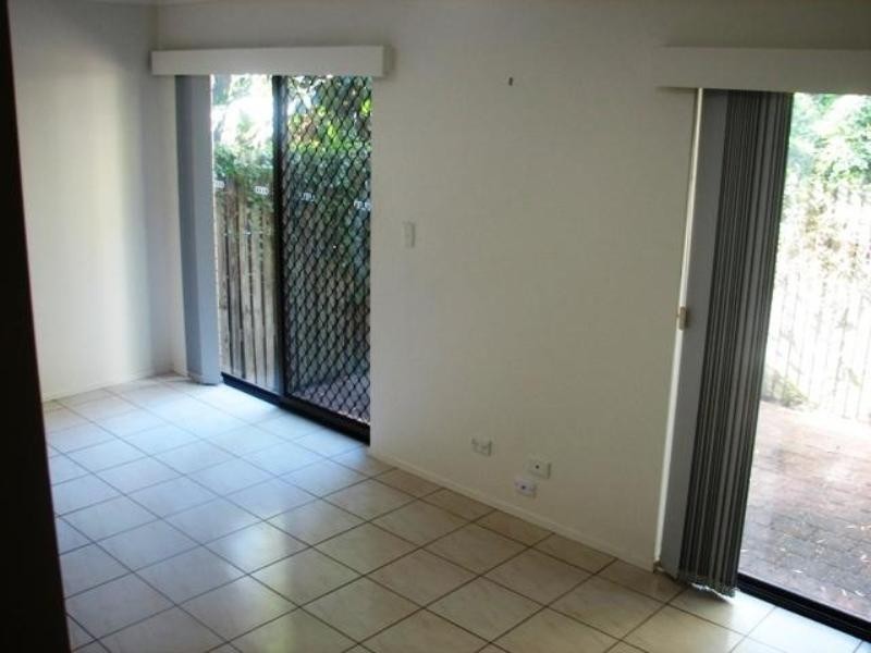 Labrador QLD 4215