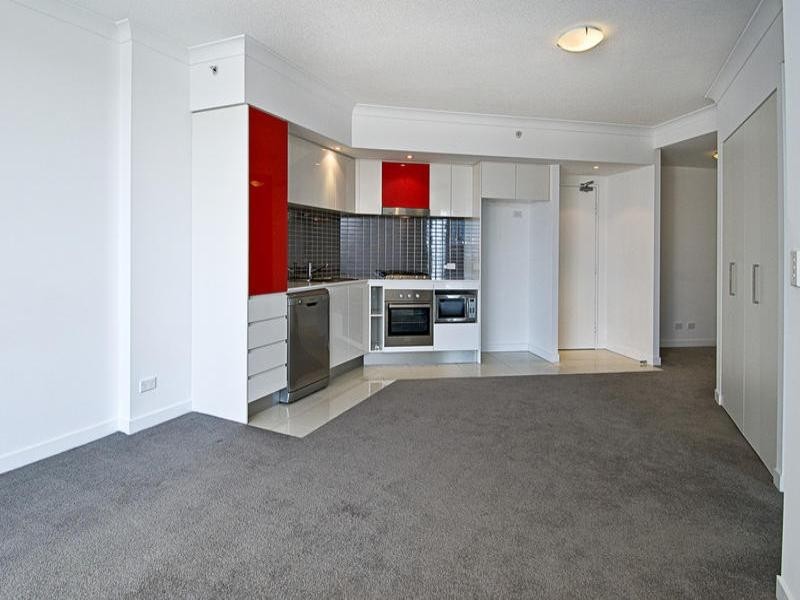 Southport QLD 4215