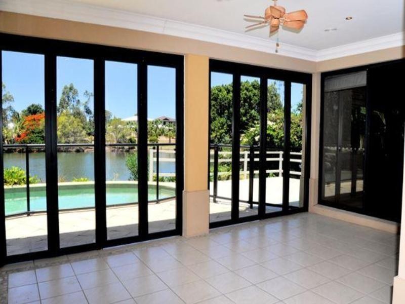Hope Island QLD 4212