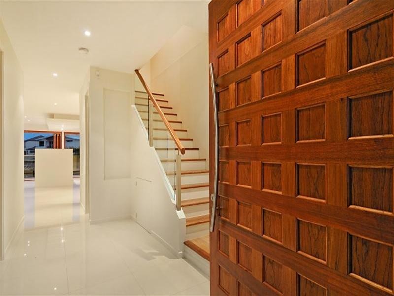 Biggera Waters QLD 4216