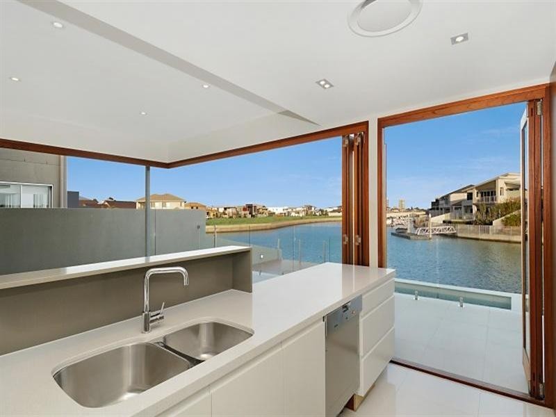 Biggera Waters QLD 4216