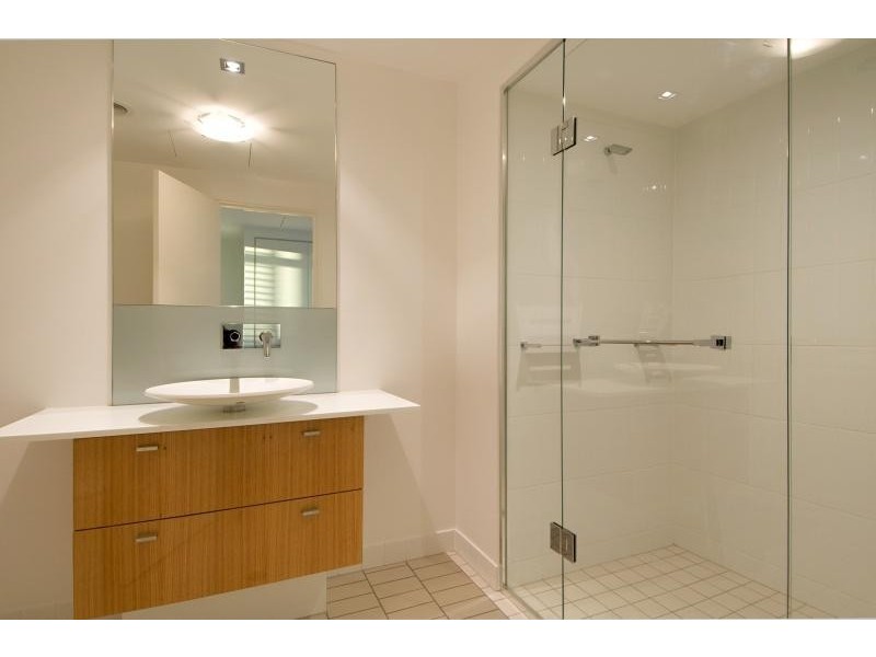 Paradise Point QLD 4216