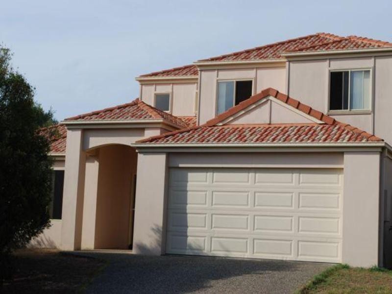 2 Lisa Court, Arundel QLD 4214