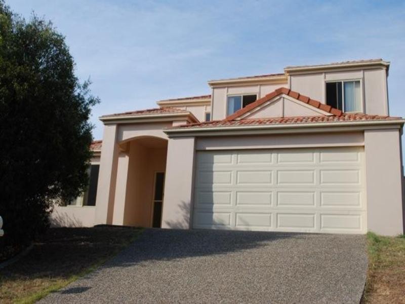 2 Lisa Court, Arundel QLD 4214