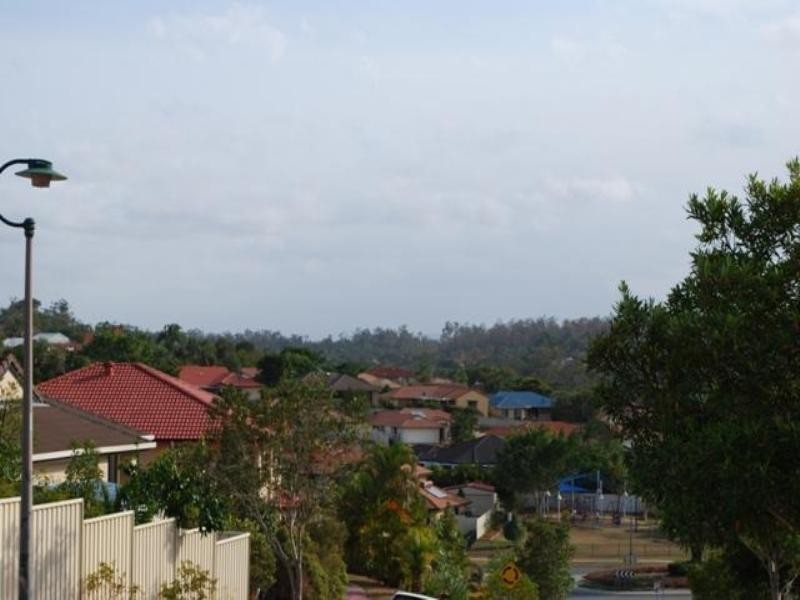2 Lisa Court, Arundel QLD 4214