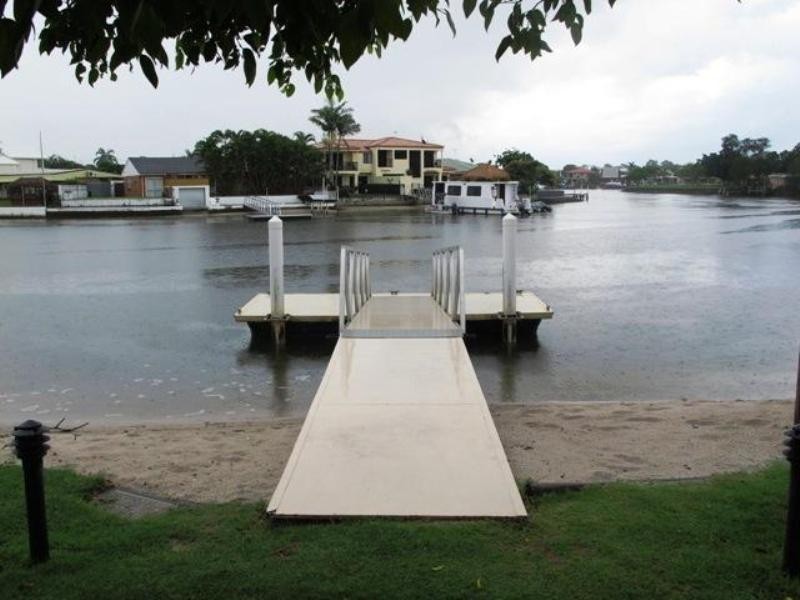 52 Pelican Cove Resort. 6 Back Street, Biggera Waters QLD 4216