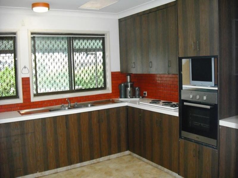 Broadbeach Waters QLD 4218