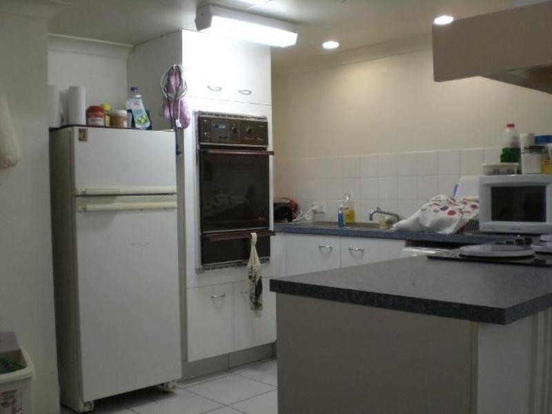 73 Anacapri. 43 Enderley Avenue, Surfers Paradise QLD 4217