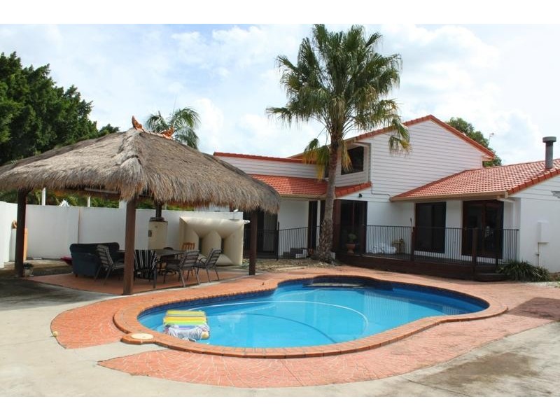 26 Cypress Drive, Broadbeach Waters QLD 4218