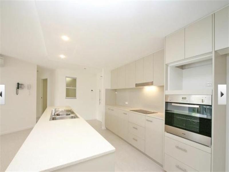 Hope Island QLD 4212