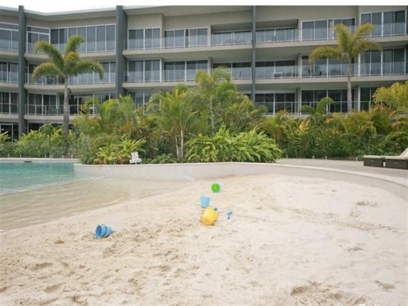 Hope Island QLD 4212