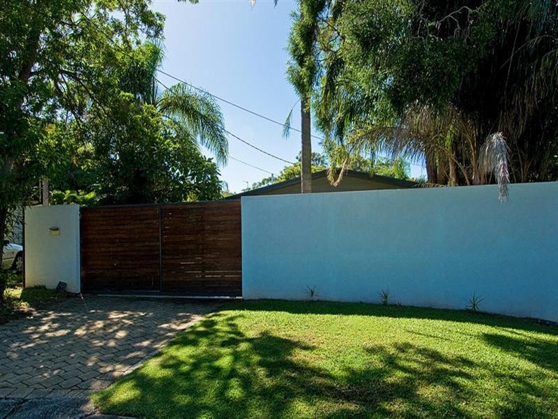 5 Myuna Court, Labrador QLD 4215