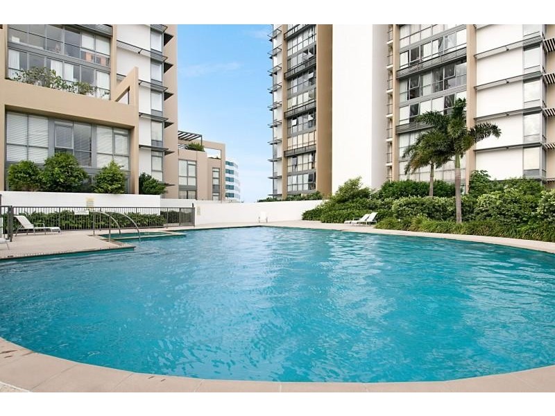 135 Nexus Towers. 105 Scarborough Street, Southport QLD 4215