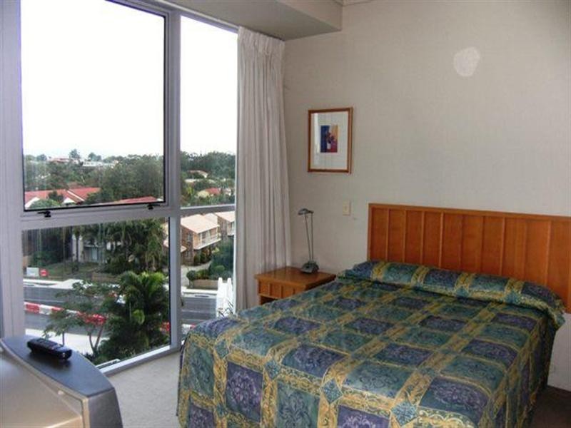 360 Marine Parade, Labrador QLD 4215