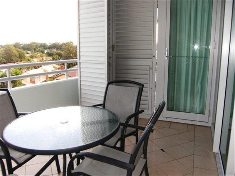 360 Marine Parade, Labrador QLD 4215