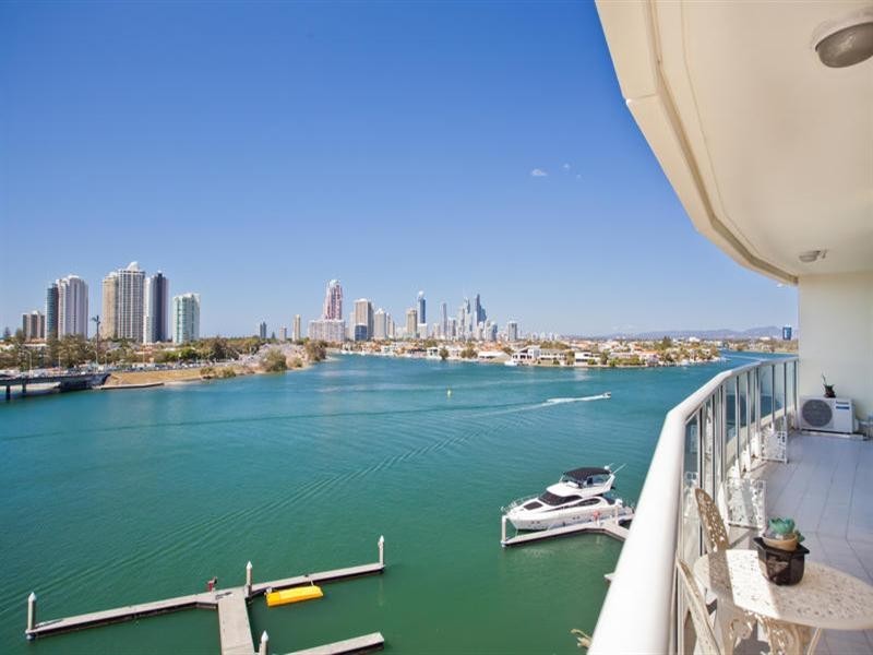 B7-2 75 Brighton Parade, Southport QLD 4215