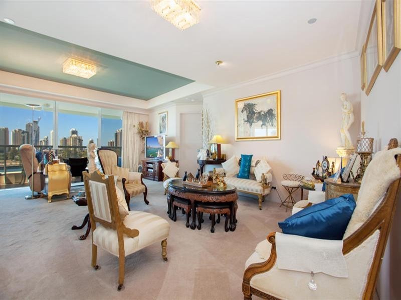 B7-2 75 Brighton Parade, Southport QLD 4215