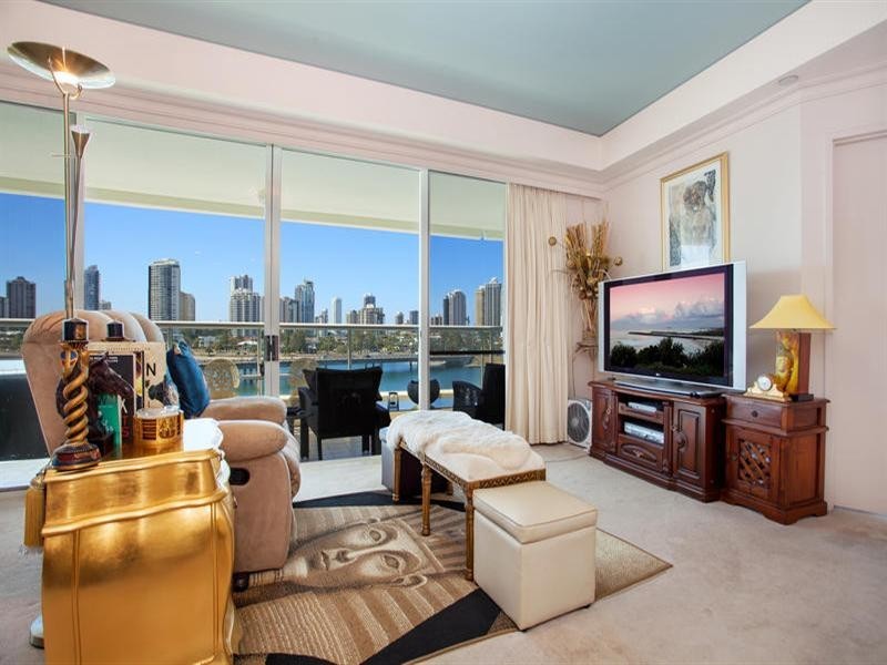 B7-2 75 Brighton Parade, Southport QLD 4215