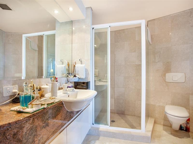 B7-2 75 Brighton Parade, Southport QLD 4215